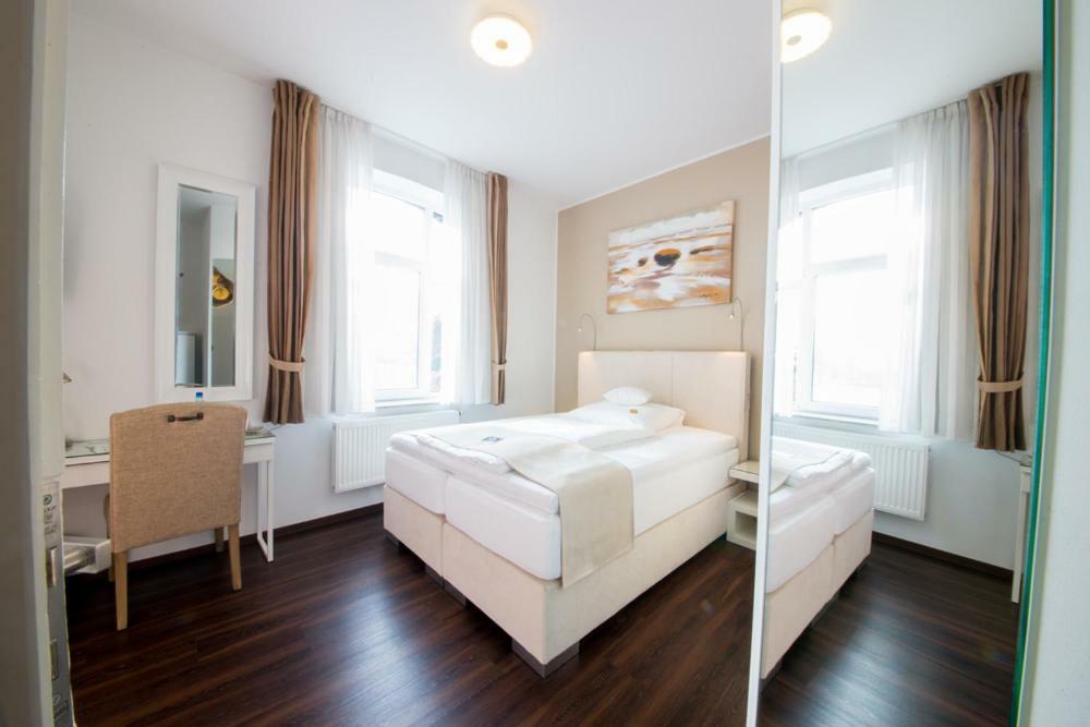 Landhotel Alte Toepferei Duisburg Eksteriør bilde